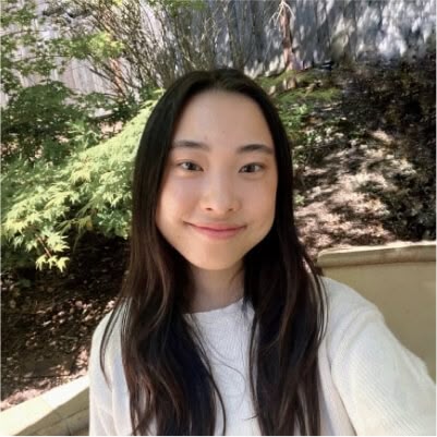 Picture of Chloe Yan